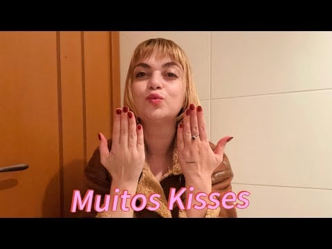 ASMR Te mandando beijinhos após um dia cansativo 😙  Mouth sounds 