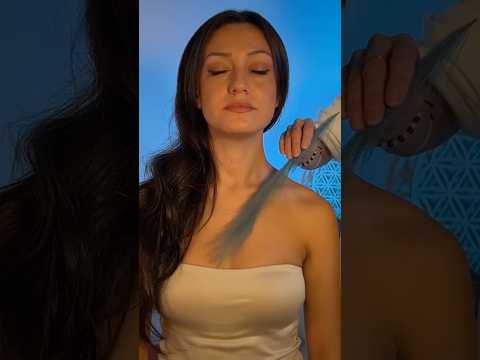COCCOLE LEGGERE come una PIUMA #relax #tingles #asmrvideo #arasulèsupersonareale #satisfying