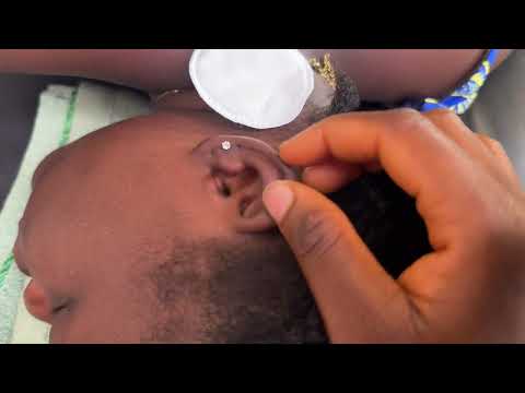 ASMR EAR CLEANING VERY SATISFYING FOR THOSE WHO NEED QUICK SLEEP WITH GUM CHEWING