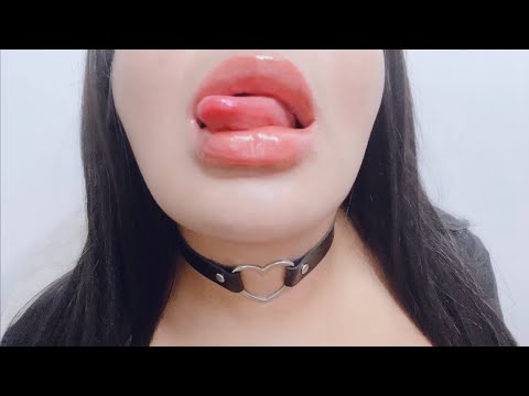 ASMR 💋 LIP GLOSS KISSES 💋 WET MOUTH SOUNDS 💋