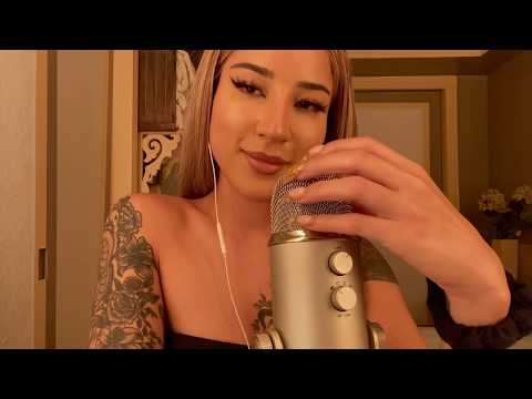 ASMR Tingly Nail Tapping & Mic Scratching