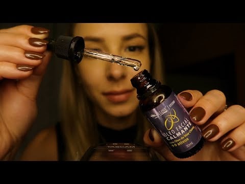 ASMR 🛋️ te colocando para dormir após um dia cansativo (luz baixa, atenção pessoal, sussurros)