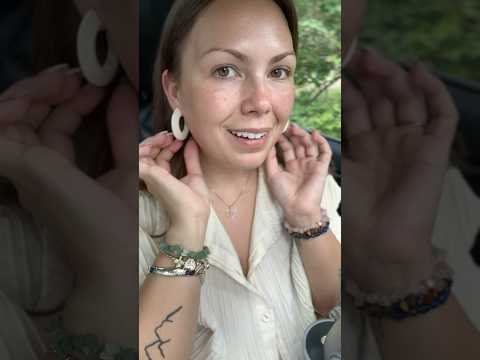 Perfect summer earrings! ☀️ #asmr #jewelry #jewelryasmr #bestlifebybrooke #tingles #whispering