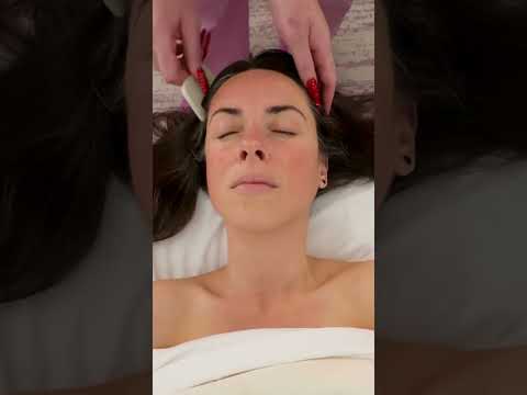 tracing your face til your brain melts ASMR 🫠 #asmrmassage #asmrspa #triggersforsleep