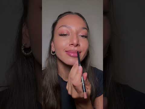 Not sponsored but my go to for them juicy lips 🫦#asmr #fyp #lipcombo #whispers #tingles #essence