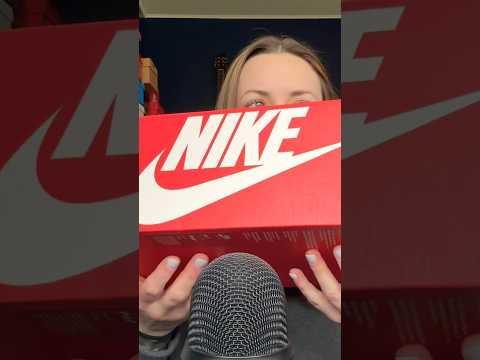 new video is up now👽 #asmr #relax #sleep #triggers #tingles #shoes #sneakers #nike #shoecollection