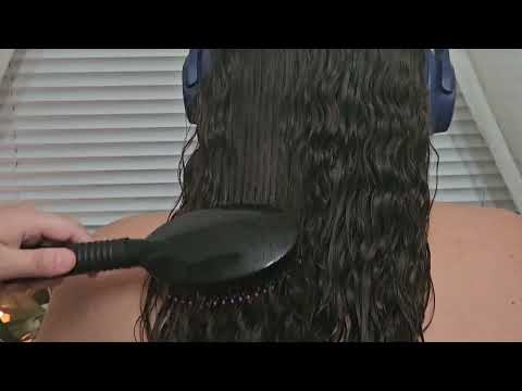 💧 ASMR Wet Curly Hair Brushing and Hair Parting w/Close Up (No Talking) 💧