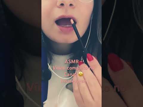 ASMR - Comendo Gloss COMESTÍVEL #gloss #asmr #relaxar