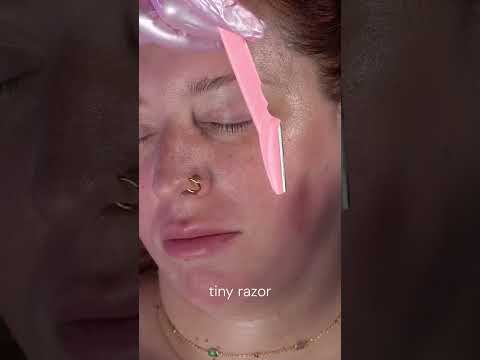 Tingle Razor vs. Pro Dermaplaning #shorts