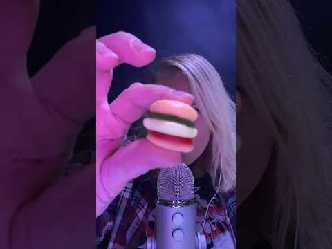 ASMR FR / Mukbang bonbon hamburger #asmrfr #shortsasmr #asmr