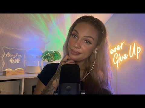 ASMR Om Nom Noms & Hand Movements🤍