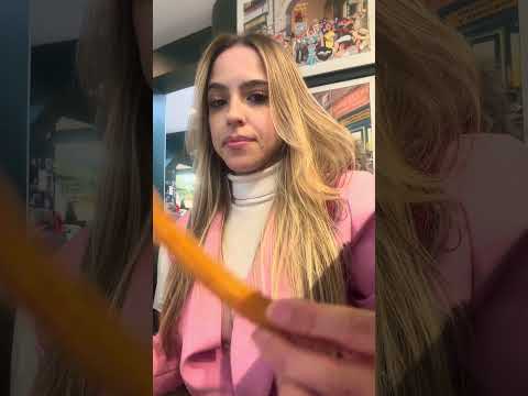 ASMR COMENDO CHURROS NA ESPANHA
