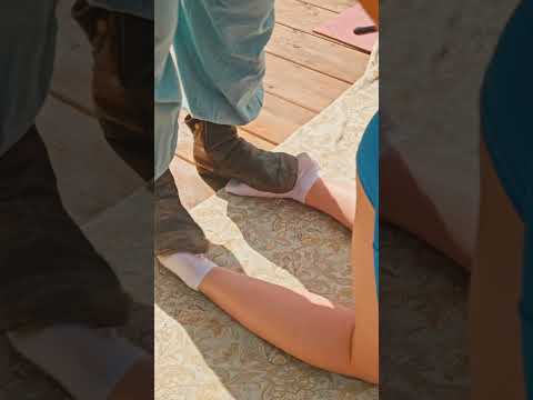 Tears and relief | Painful massage and chiropractic adjustment for Katya #chiropracticadjustment