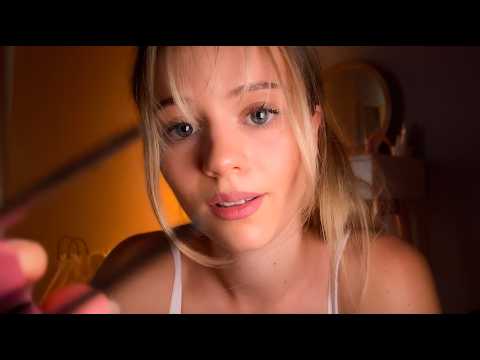 ferme les yeux...laisse moi tout enlever (personal attention, qui je regarde en asmr...)