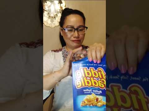 POPCORN WITH PEANUTS#shortsfeed #mukbang #mukbanginternational #food #eating #everyone #asmrshorts