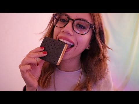 ASMR comiendo sandwich de helado ✨