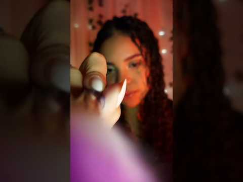 ASMR Fazendo carinho no seu rostinho 💗✨