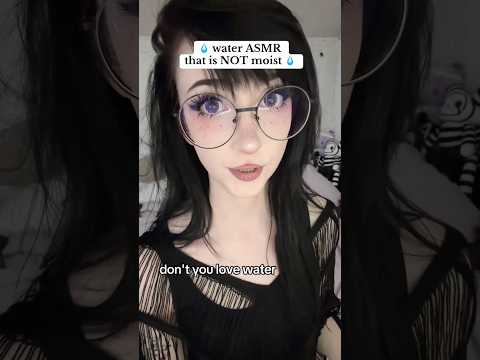 water that is not moist?! 😱 #asmr #asmrwatersounds #asmrshorts
