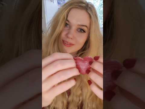 ASMR tapping short                                                      #asmr  #asmrshorts  #shorts