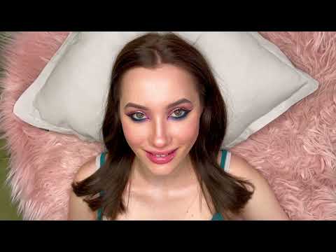 Cute Girl Eye Contact ASMR X8