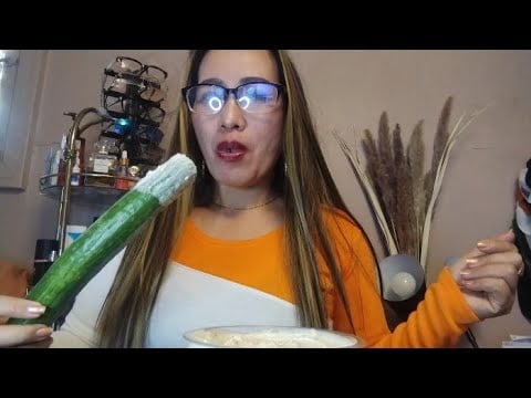 EATING CUCUMBER WITH BACON CHEDDAR RANCH DIP 