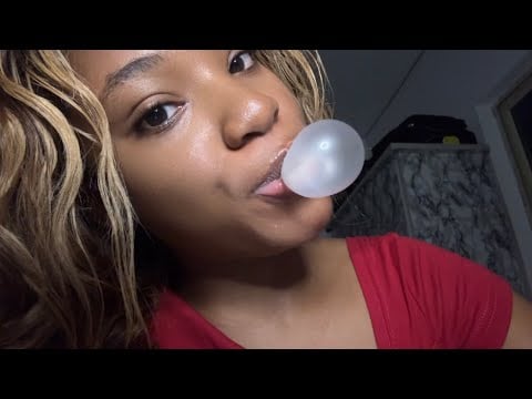 ASMR Gum Chewing With Bubbles 👄 Blowing ✨