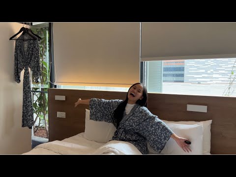 ASMR in a hotel room (public asmr)