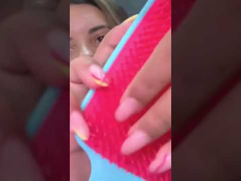 ASMR Escovando seu cabelo