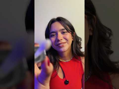 POV: Amiga Te Maquiando