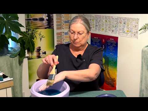 Using a paraffin wax bath in hand care (Unintentional ASMR, Real person ASMR)