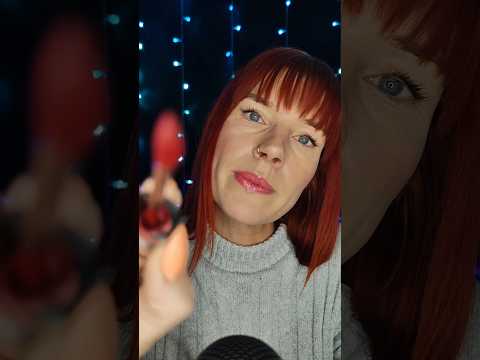 ASMR Du fragst mich nach einem Lippenstift 💄 #asmr #asmrdeutsch #asmrshorts