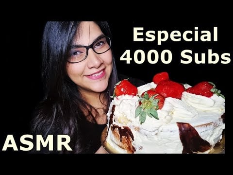 ASMR COMIENDO PASTEL CREMOSO | Te cuento como era vivir en Venezuela en 2017 | ASMR en Español