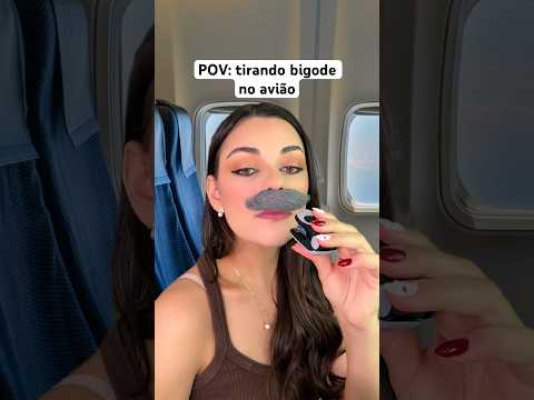 POV: tirando bigode no avião #asmr #shorts #asmrfunny #humor
