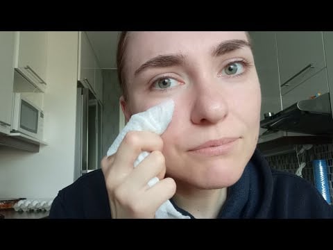 ASMR- Get unready with me: taking off makeup,hair brushing + gum chewing whisper ramble