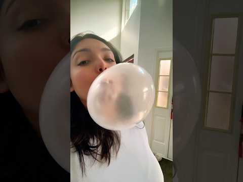 BUBBLE GUM ASMR | blowing bubble gum chewing popping sounds #bubblegum #asmr