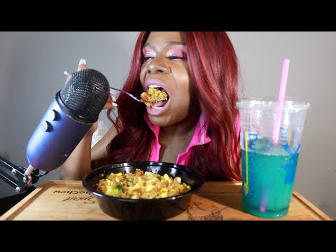 ADDED MORNING STAR VEGGIE SPICY CHICKEN TO VEGETABLE FRIED RICE ASMR EATING SOUNDS