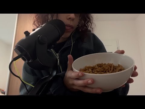 [ASMR] Eating a Bowl of Worms🐛 😳