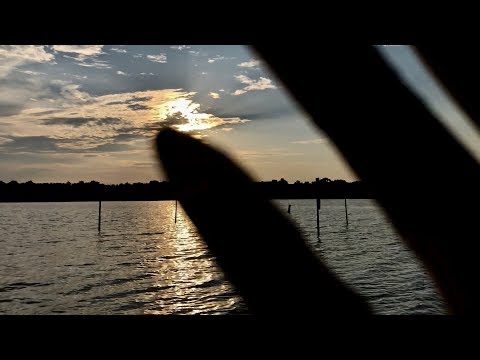 ASMR | Fast & Slow Camera Tapping For Relaxing Tingles 💦 At The Beach 💦 Water Sounds  (NO TALKING)