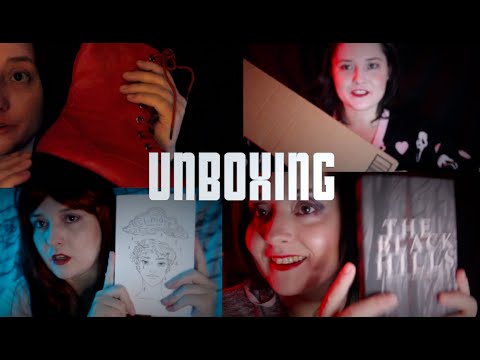 Unboxing [ASMR] Soft Spoken, Crinkles & Tapping