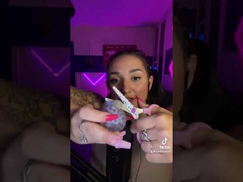ASMR : je coupe cette balle antistress