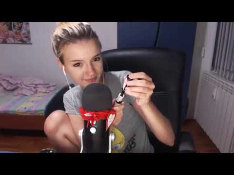 ASMR kissing sounds, mouth sounds, sounds sounds