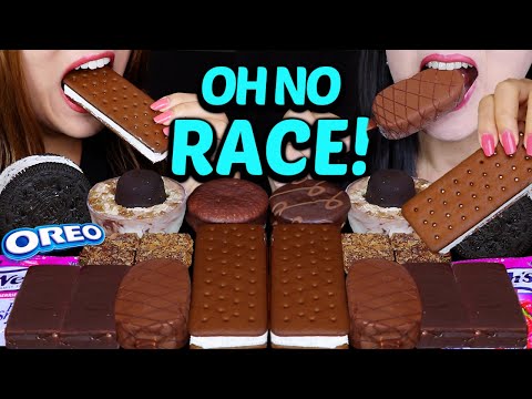 ASMR LEFTOVER DESSERT RACE! OREO ICE CREAM SANDWICH, CRUNCHY CHOCOLATE ICE CREAM BARS, BERRY GUMMY먹방