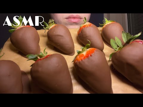 ASMR | Strawberries covered in chocolate | mouth sounds 