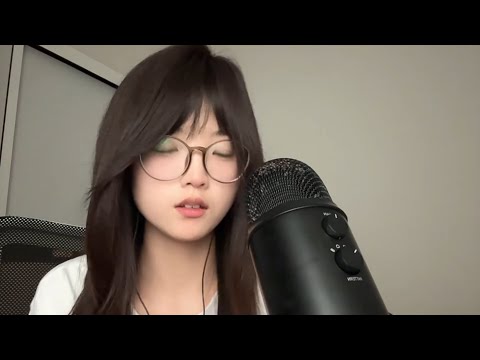 ASMR Covering Your Ears😘