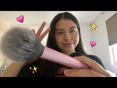 Asmr (▰˘◡˘▰) doing your makeup & gum chewing.
