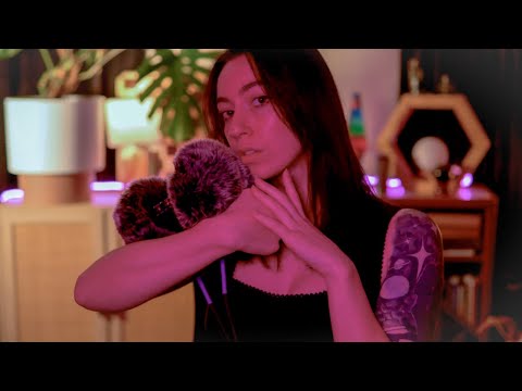 ASMR, hugs and smoochies on valentines day