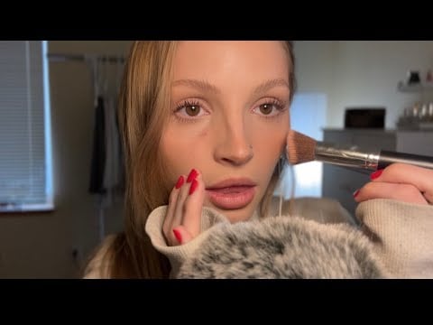 ASMR DOING MY MAKEUP (Whispering, Tapping, Mic Brushing)
