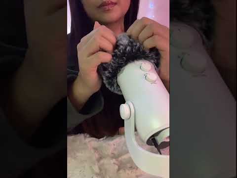 ASMR giving you a scalp massage mic brushing *super relaxing*