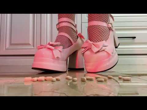 ASMR High Heels Crushing Pills 👠 | Intense Crunchy Sounds | ASMT by a Chinese Girl