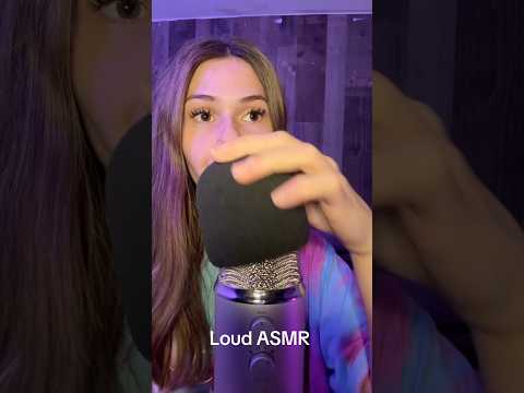 Loud ASMR #tingles #asmrtriggers #shorts #fypp #fypage #foryou #asmrsounds #relaxing #triggers #calm